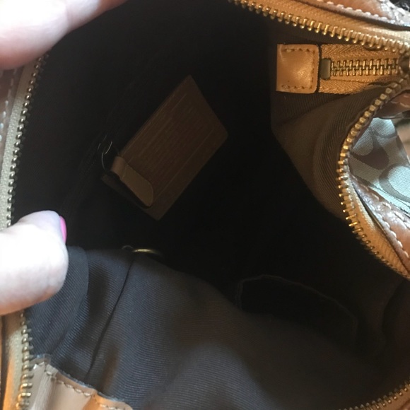 Sold😇😇Coach cross body bag - Picture 3 of 3